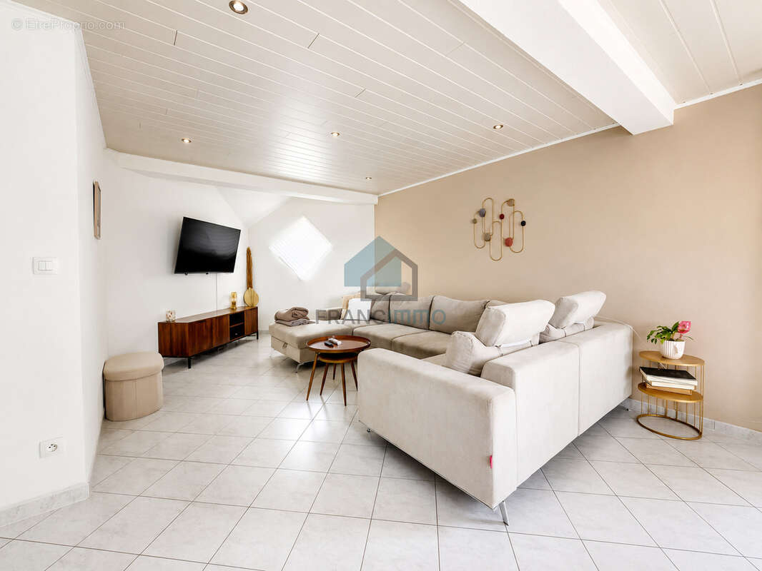 Maiche - agreable maison - photo 9