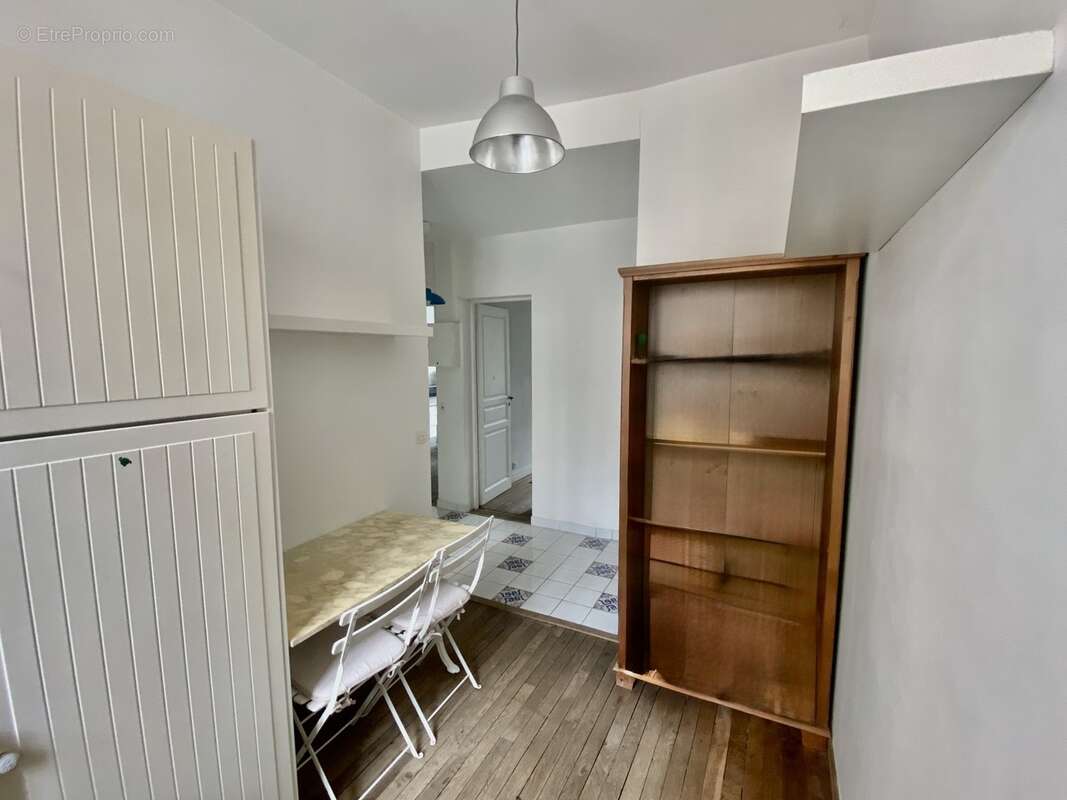 NANTERRE (92) Centre-Ville à vendre Appartement 2 pièces de 42,25 m² - Proche RER - photo 11