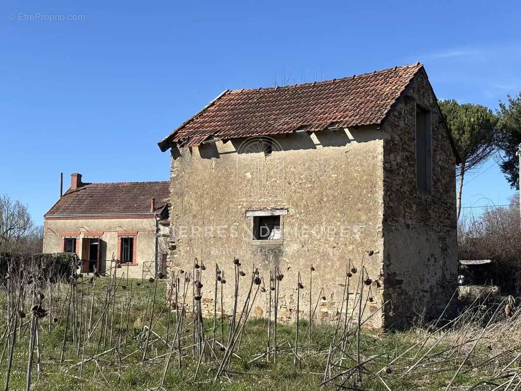 Maison à POULIGNY-NOTRE-DAME