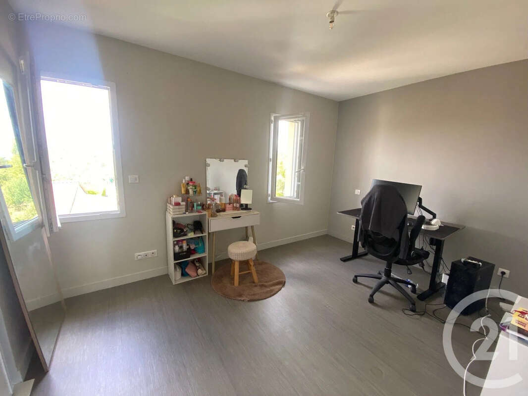 Maison à L&#039;ISLE-D&#039;ESPAGNAC