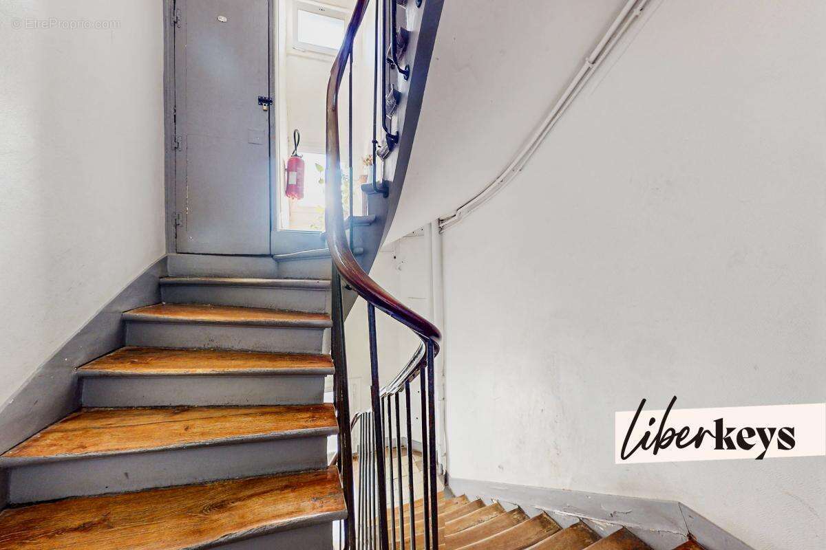 Appartement à PARIS-10E