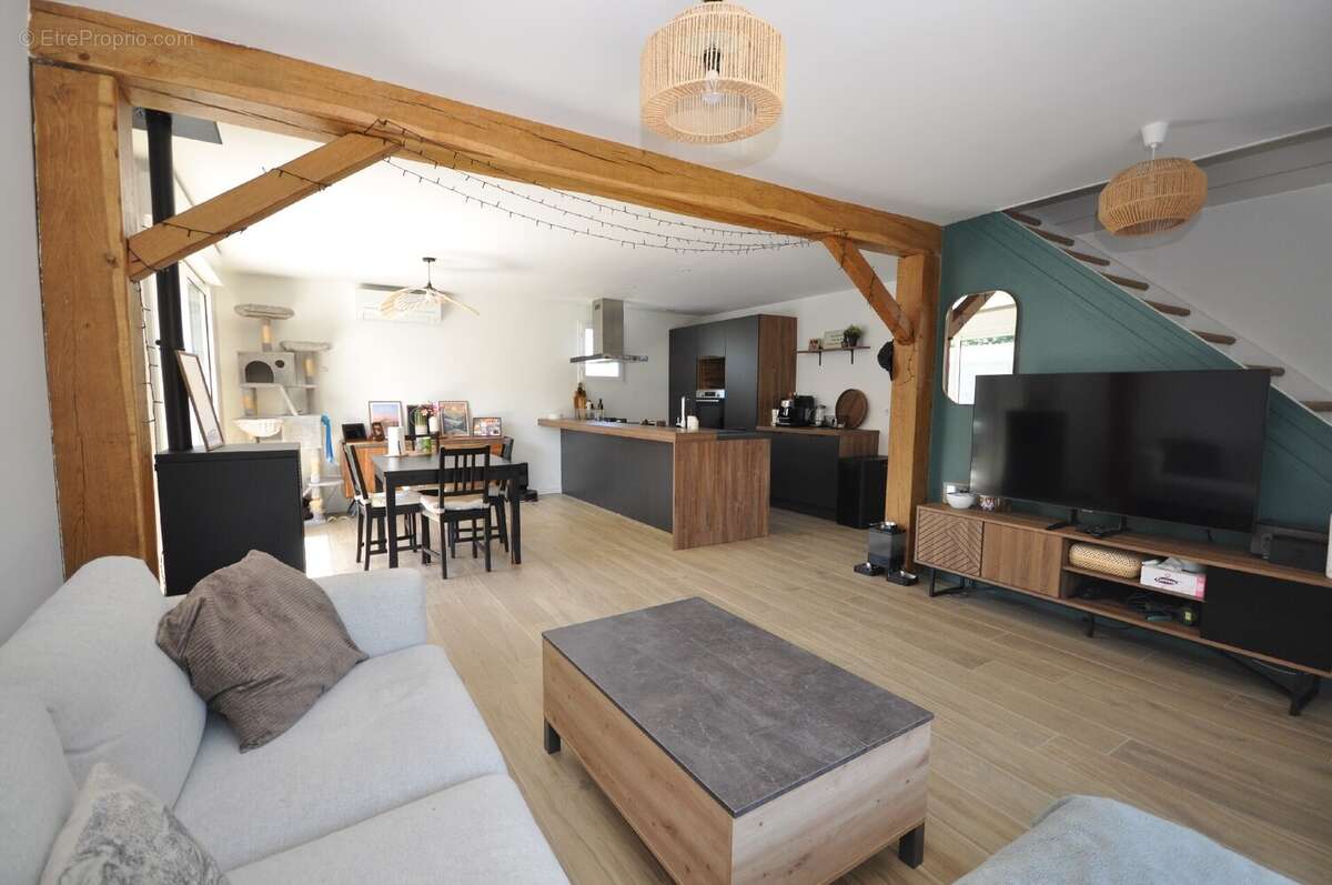 Maison à MORIGNY-CHAMPIGNY
