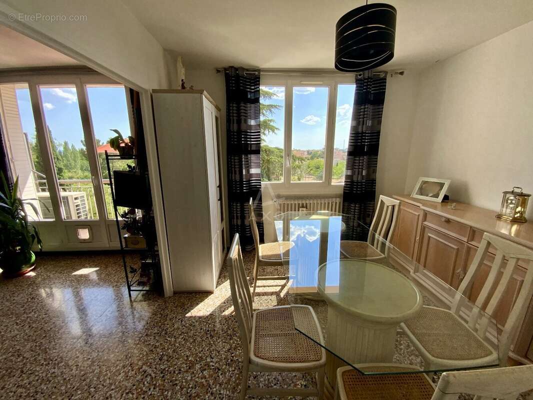 Gard (30) - Nimes secteur gare - Appartement T4, parking, cave - photo 4