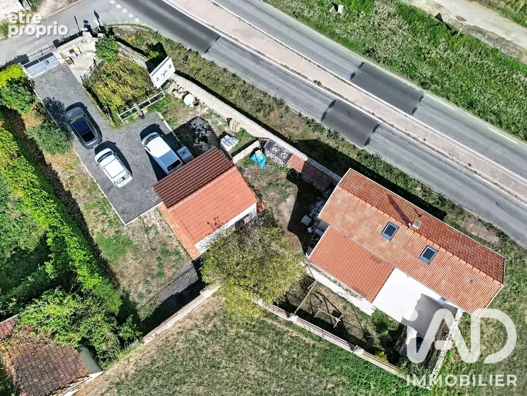 Photo 1 - Maison à LE COUDRAY-MONTCEAUX