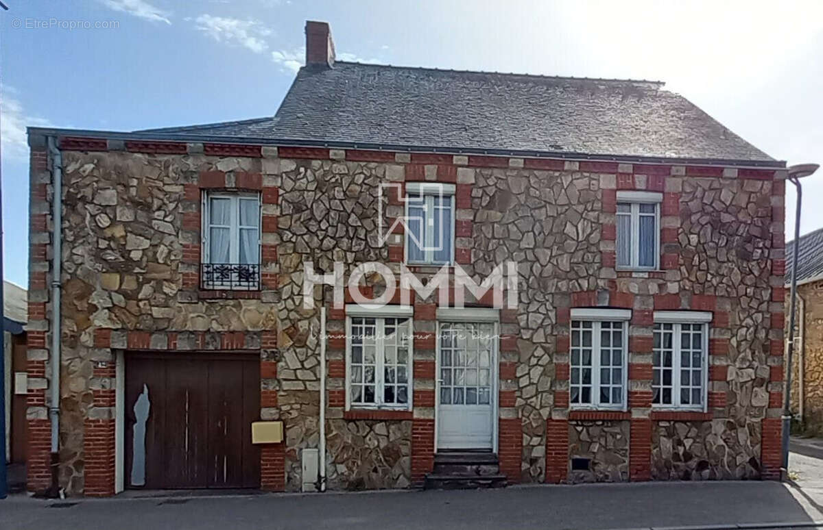 Maison à SAINT-MARS-DU-DESERT