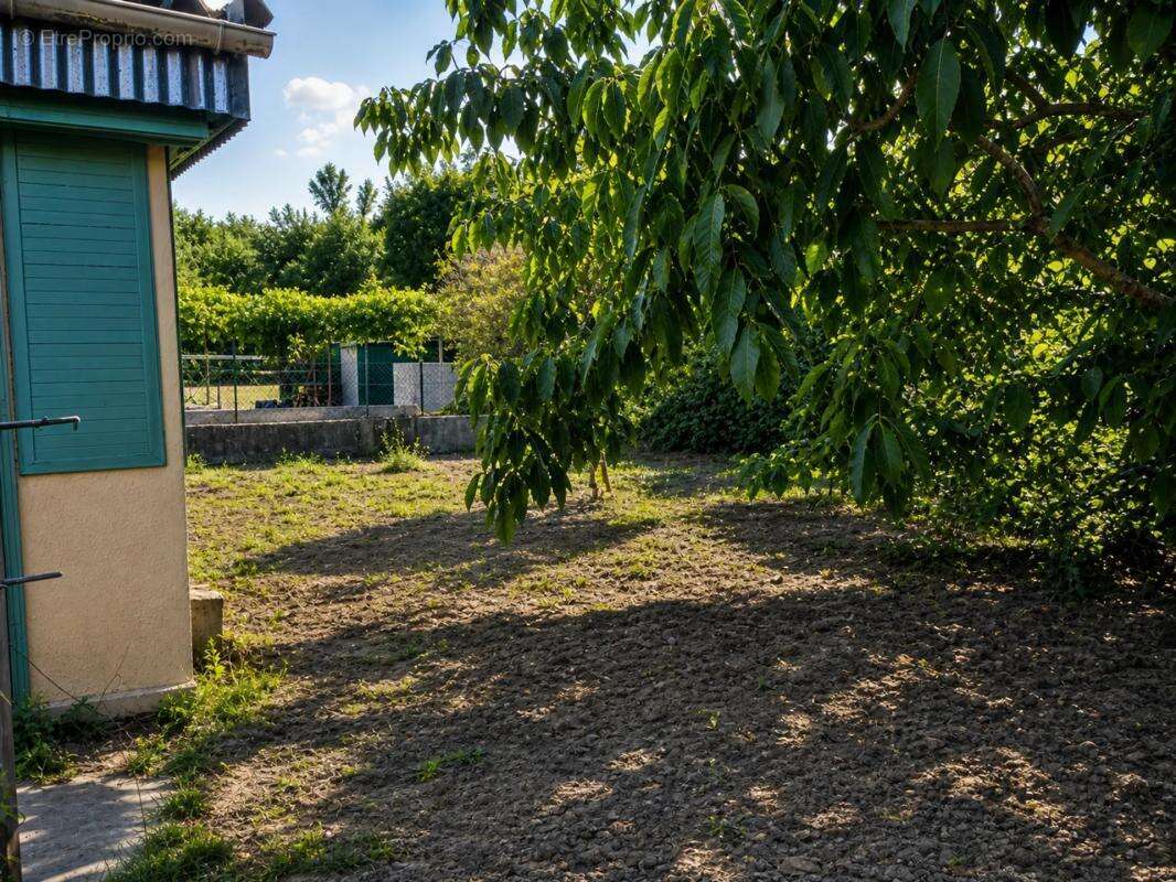 Maison de 4 pièces de 130 m² à Sainte-Eulalie - photo 9