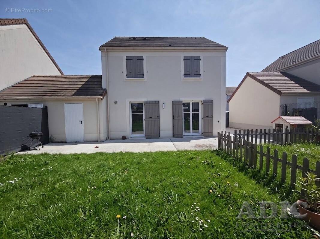 Maison à ROUVRES