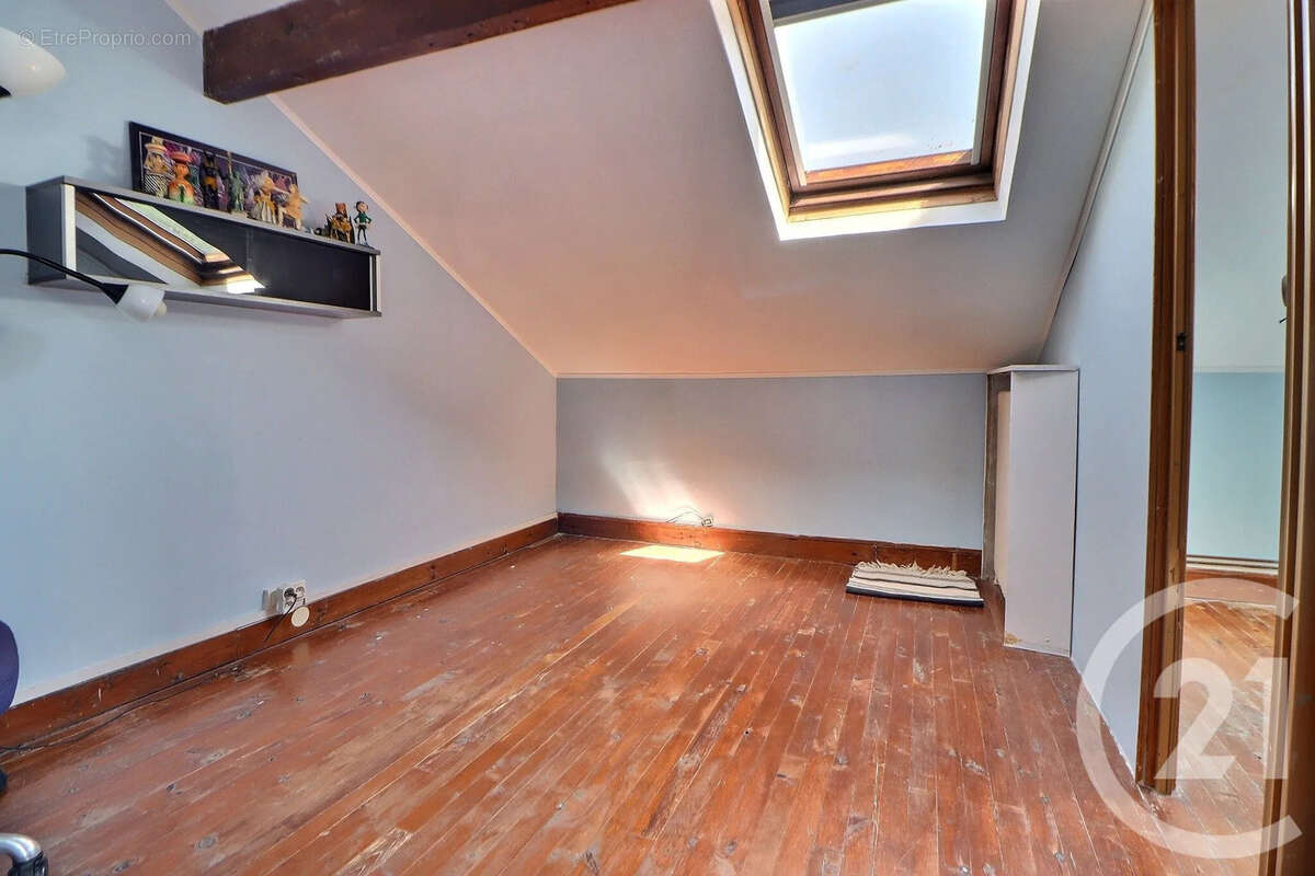 Maison 105 m² à Aulnay-Sous-Bois  - photo 11