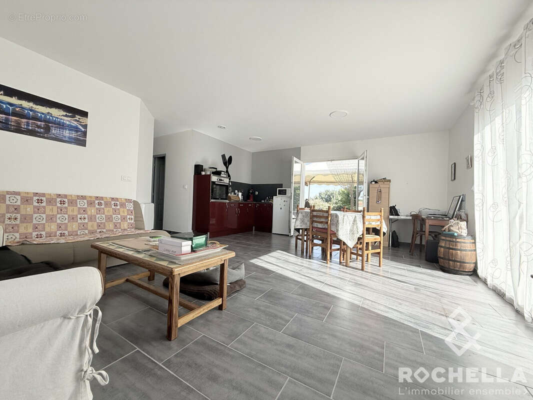 Maison 71 m² à Ternant  - photo 4