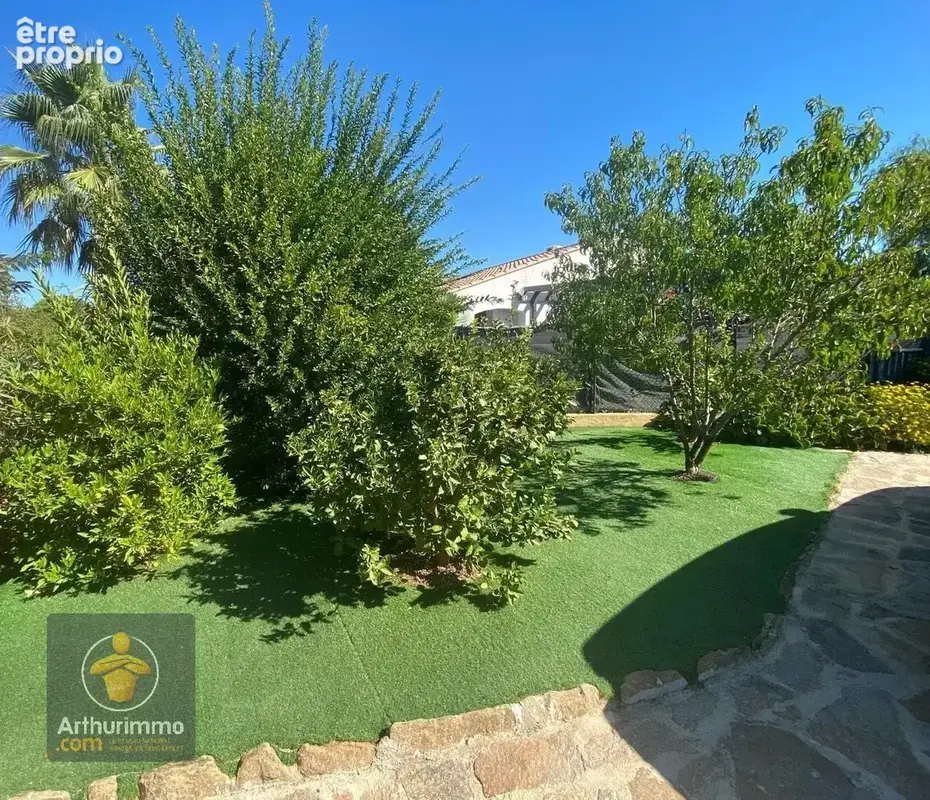 Charmante villa avec couloir de nage et jacuzzi - photo 12
