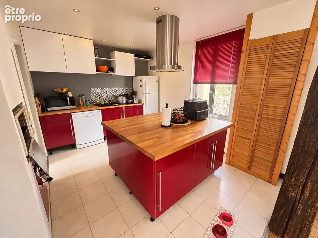 Maison ancienne de charme avec 600 m² de terrain - photo 4