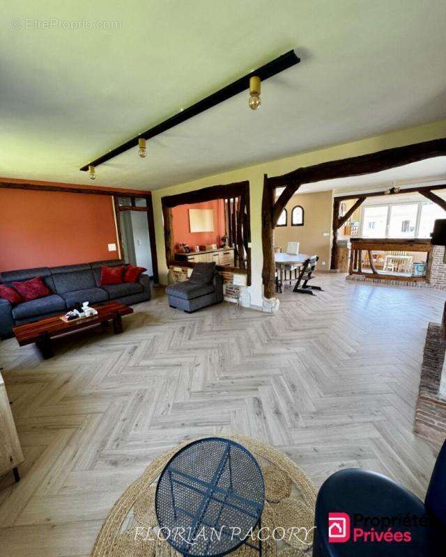 Maison à MONTIVILLIERS