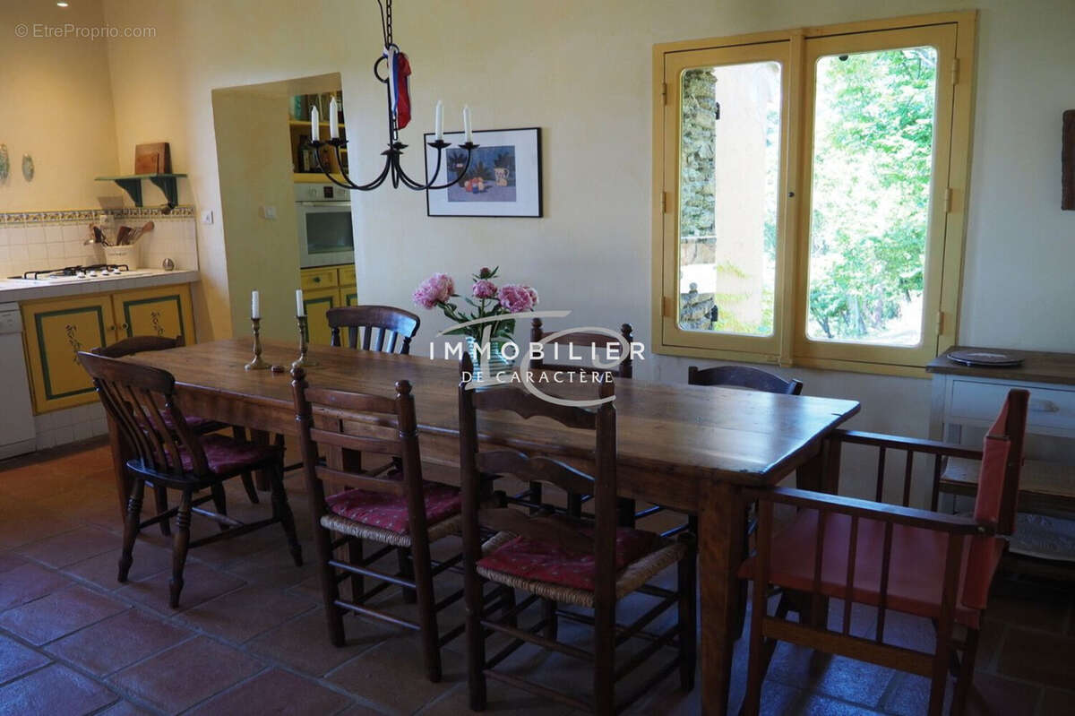 Maison à LA GARDE-FREINET