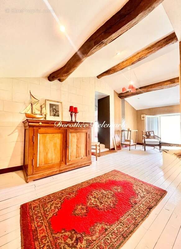 Maison à vendre 8 pièces MIGRE (17) Ensemble immobilier de charme avec gîte indépendant, dépendances et vue campagne – Migré - photo 8