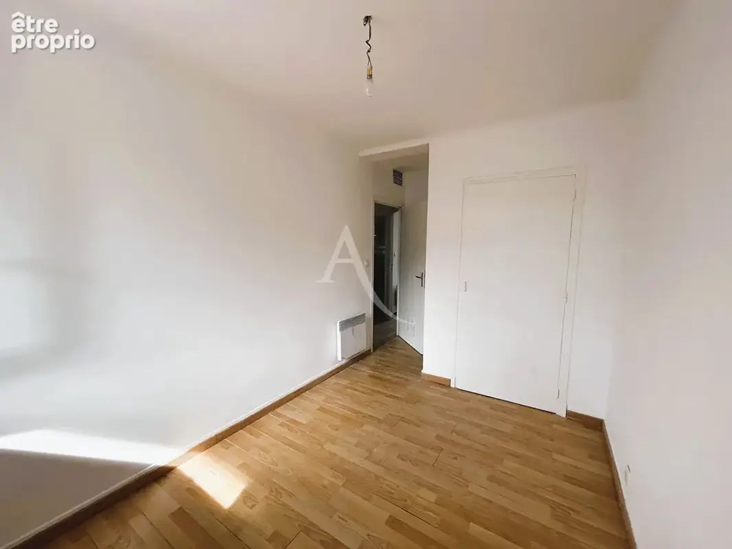 Appartement 3 pièces 51.57 m2 traversant parking et cave! - photo 9