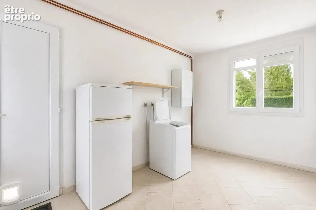 Maison de plain-pied – 2010 – 3 chambres – 1 009 m² de terrain - photo 10