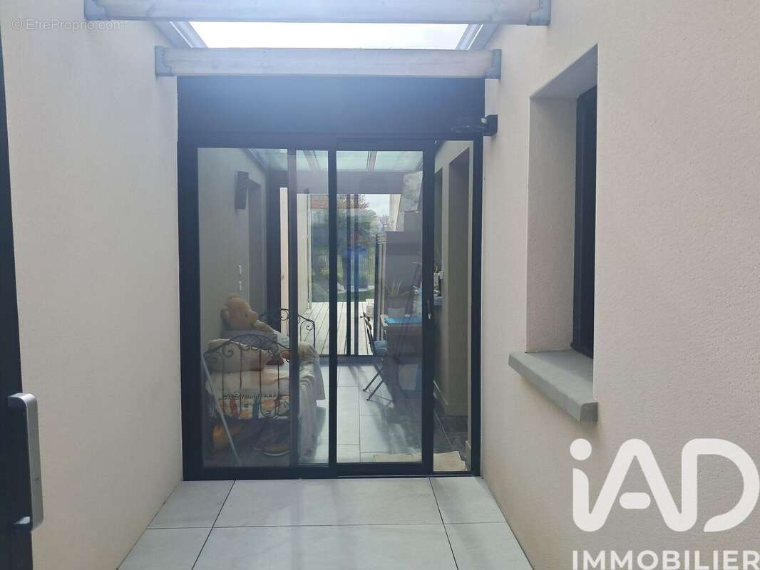 Maison 126 m² à Talmont-Saint-Hilaire  - photo 3