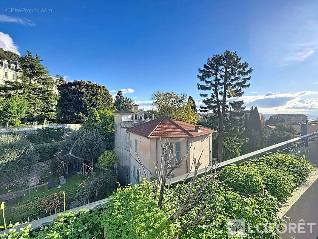 Appartement à MENTON