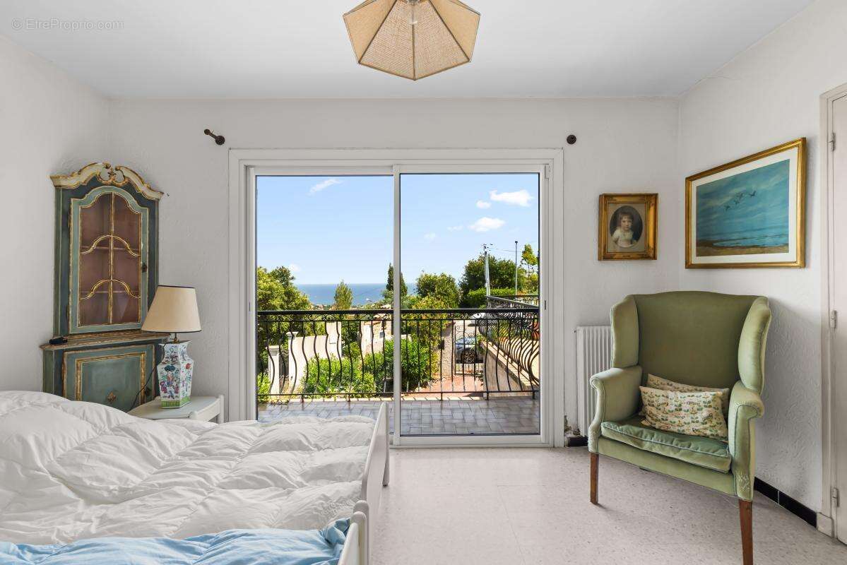 Maison à FREJUS