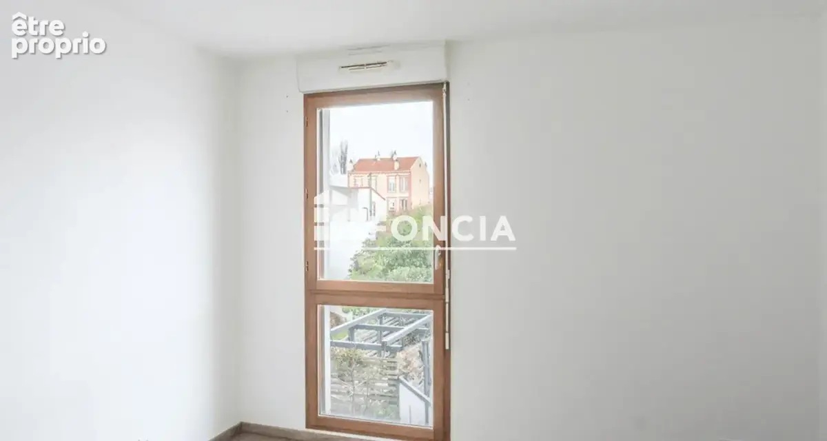 À deux pas du canal Saint-Denis, découvrez ce beau 3 pièces de 61 m² ! - photo 4
