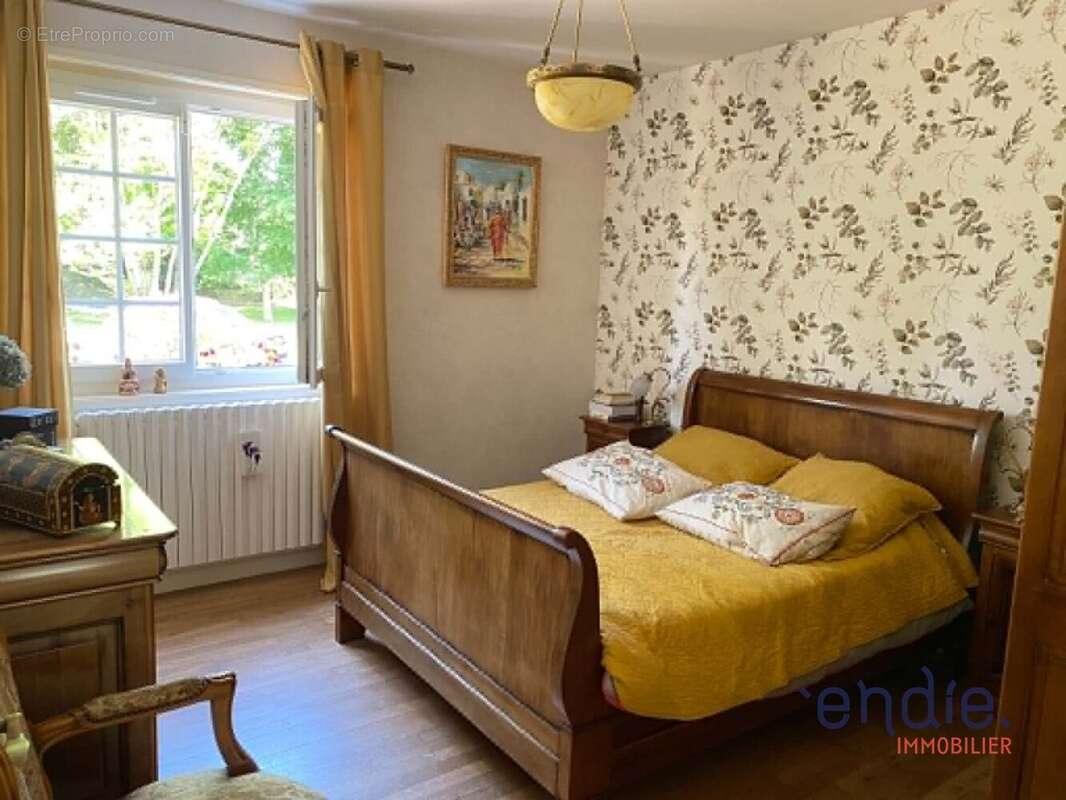 Maison 209 m² à Dompierre-Sur-Besbre  - photo 6