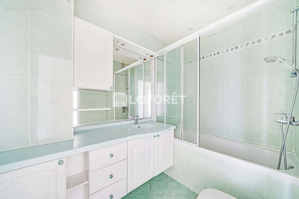 Appartement de 76m2 avec Terrasse de 16m²- Cave - Parking - photo 10