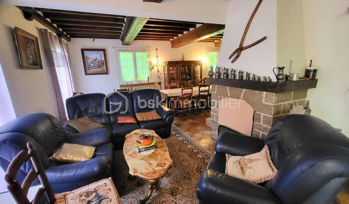 Maison à TESSY-SUR-VIRE