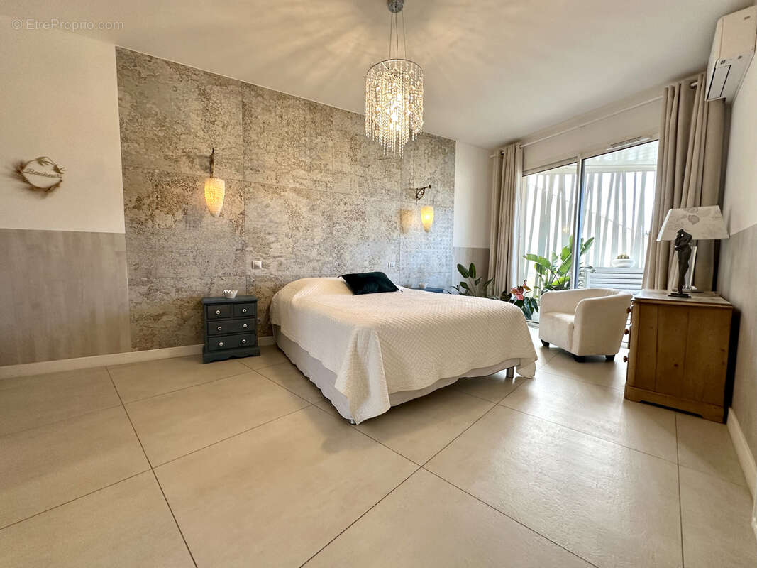 Appartement à CASTELNAU-LE-LEZ