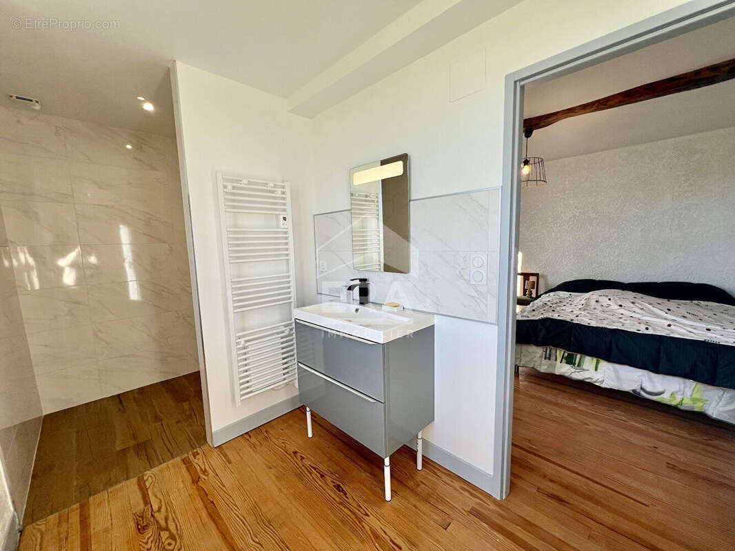 Maison à VILLEMBITS