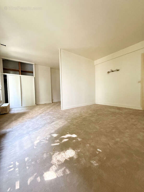 Appartement à PARIS-5E