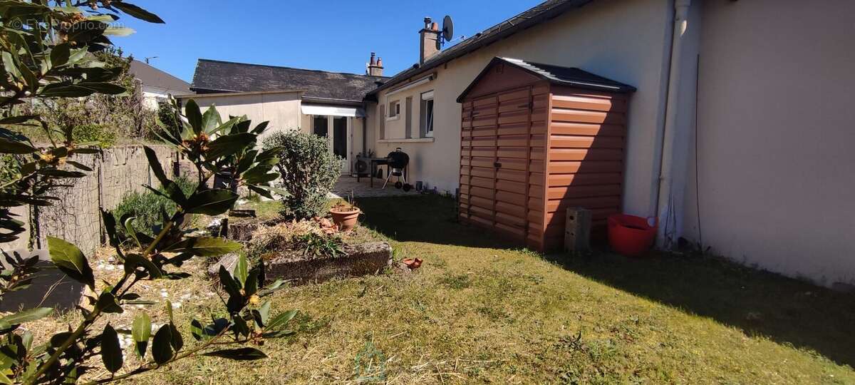 Maison à MONTRICHARD
