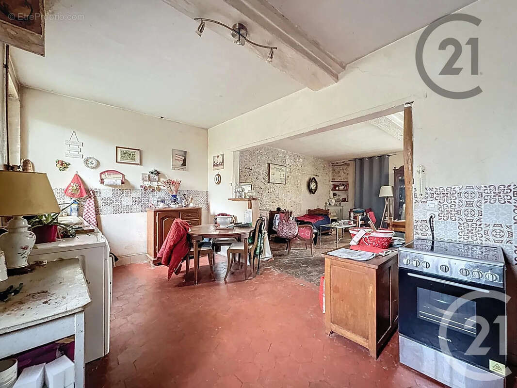 Maison à EVERLY