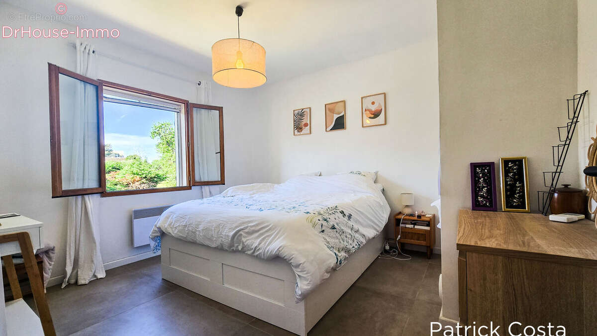 Maison à SIX-FOURS-LES-PLAGES