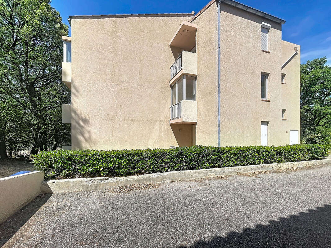 Appartement à GREOUX-LES-BAINS