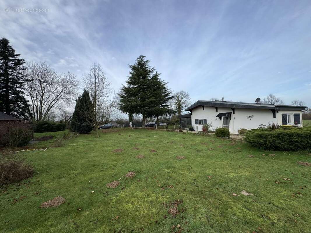 Maison 59 m² à Beaufour-Druval  - photo 2