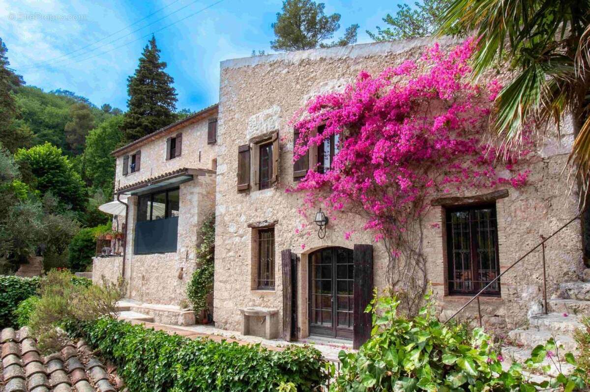 Maison à CARROS