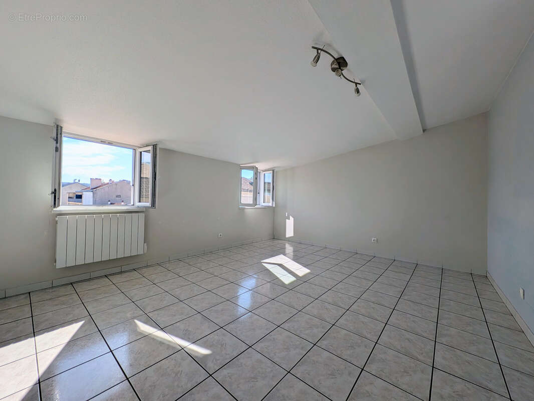 Appartement à JARVILLE-LA-MALGRANGE