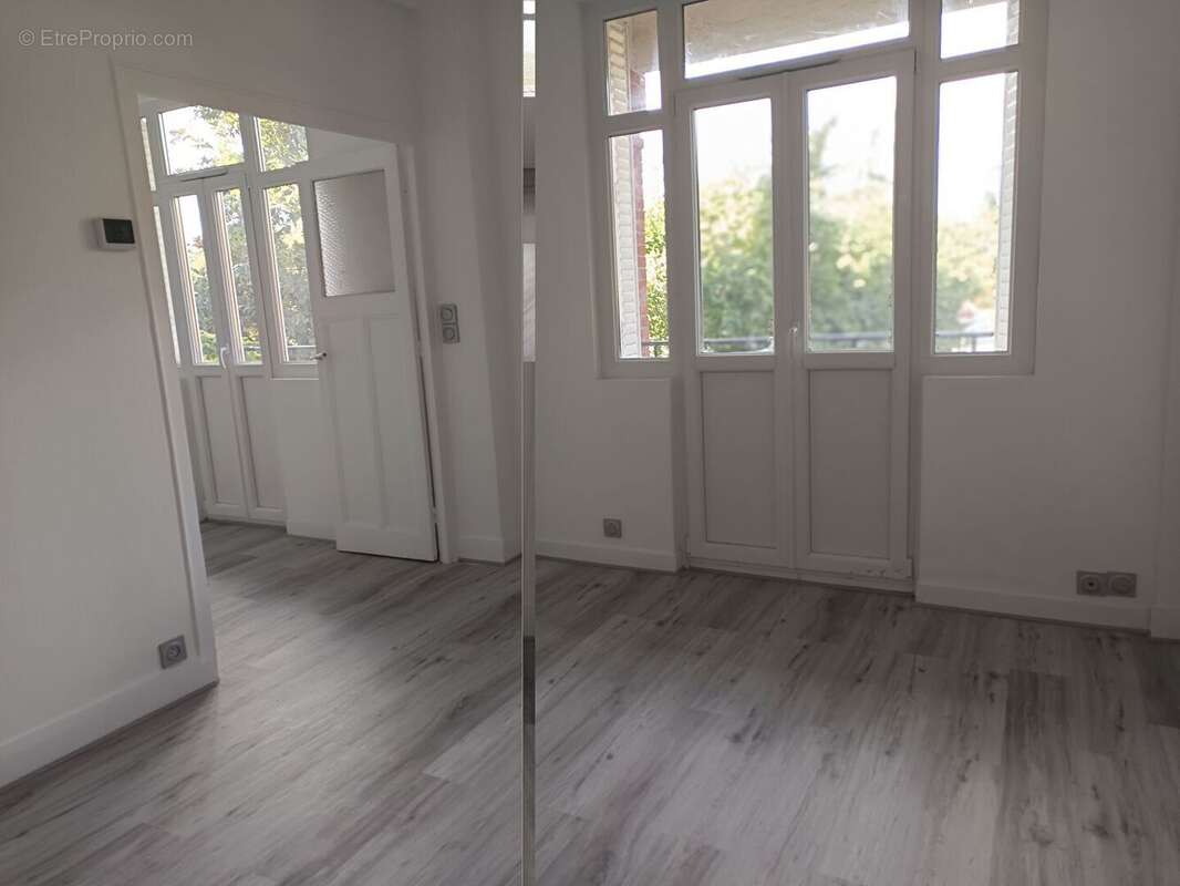 Appartement à CHARENTON-LE-PONT