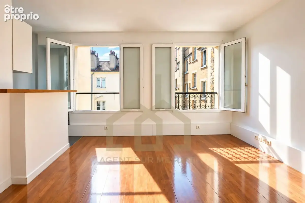 Appartement à PARIS-14E