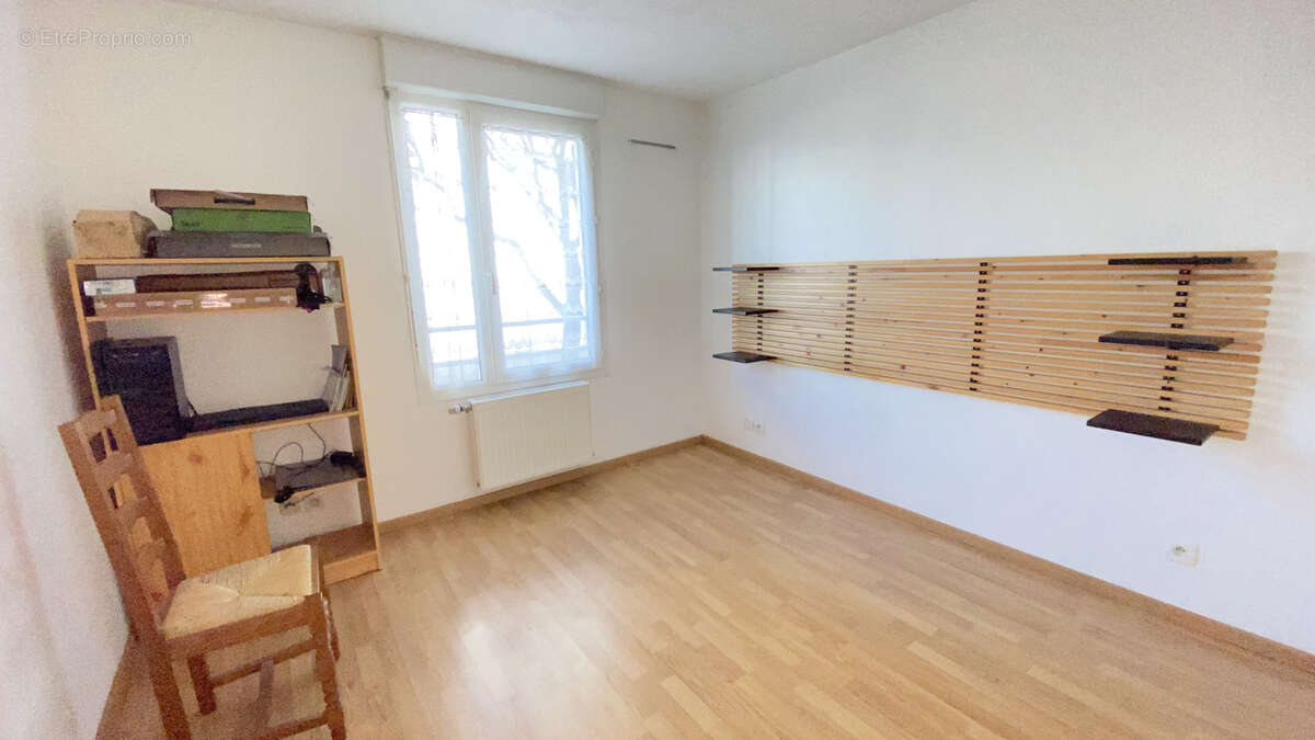 Appartement à SAINT-MARTIN-D'HERES