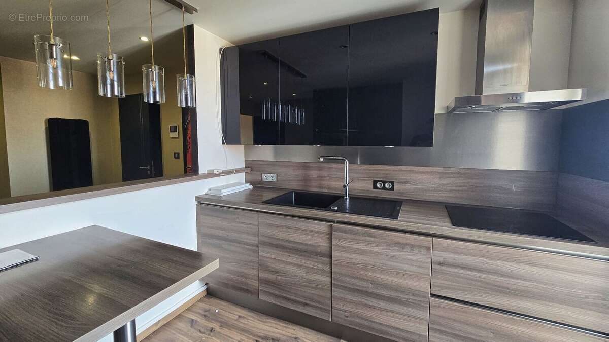 À VENDRE  Appartement T3 rénové - photo 4