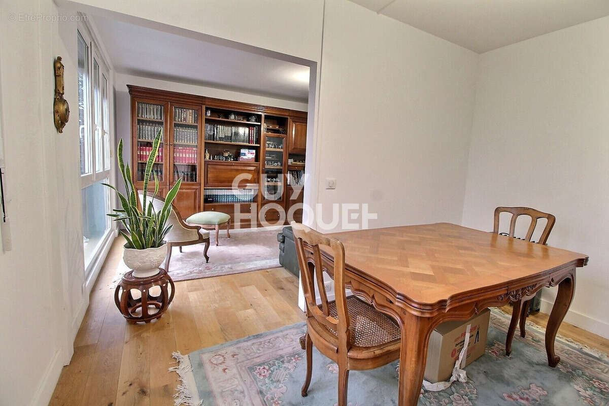 Appartement à SEVRES