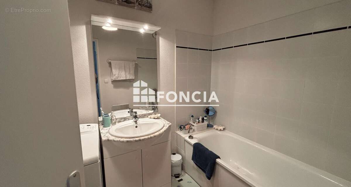 Appartement T2 - loué - résidence Jonzac - photo 7
