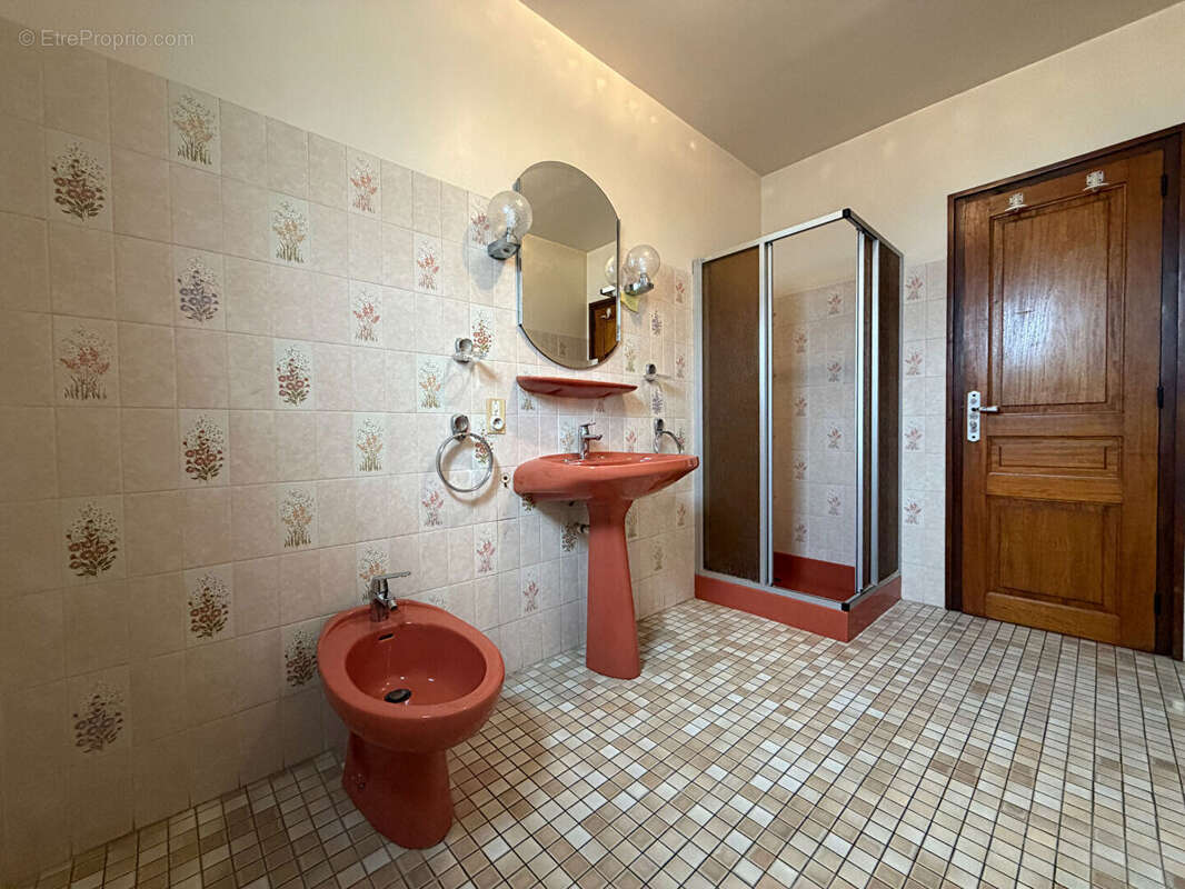 Maison à DAMVILLE