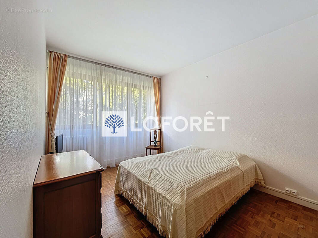 Appartement à L'ETANG-LA-VILLE
