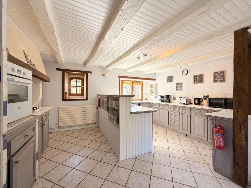 Maison à AUBETERRE-SUR-DRONNE