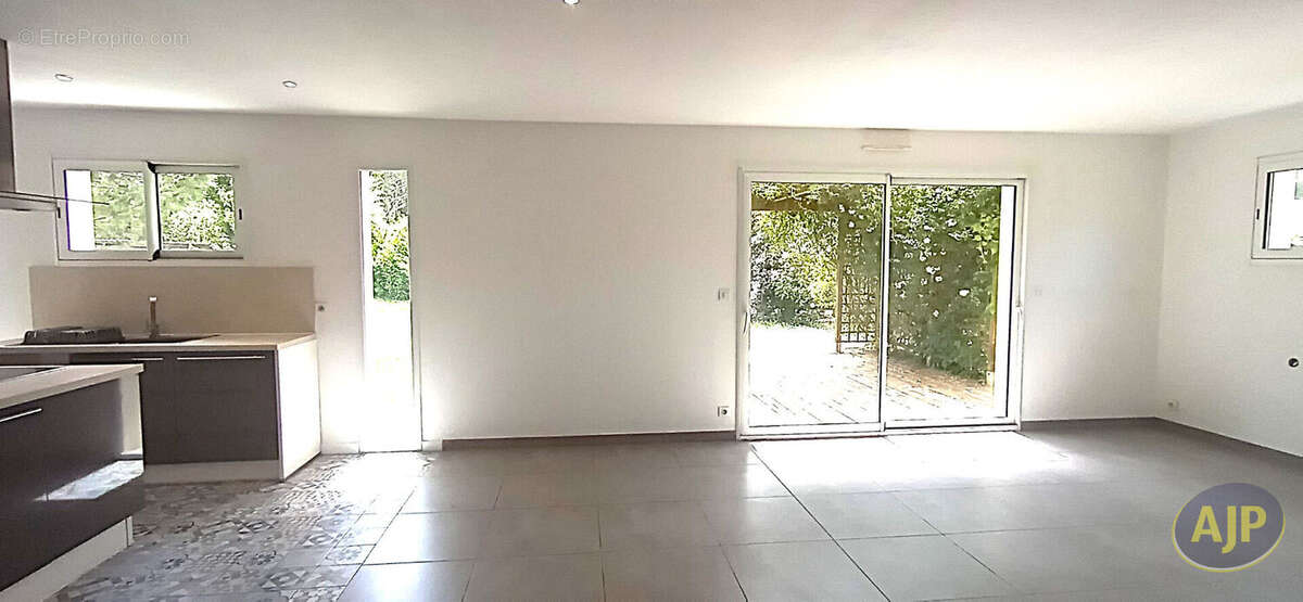 Maison à LE PORGE