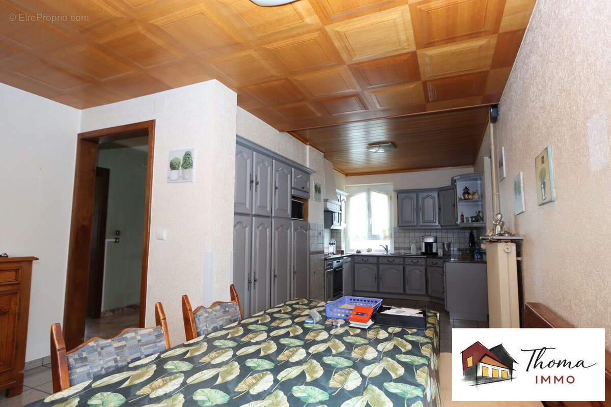 Maison à VILLAGE-NEUF