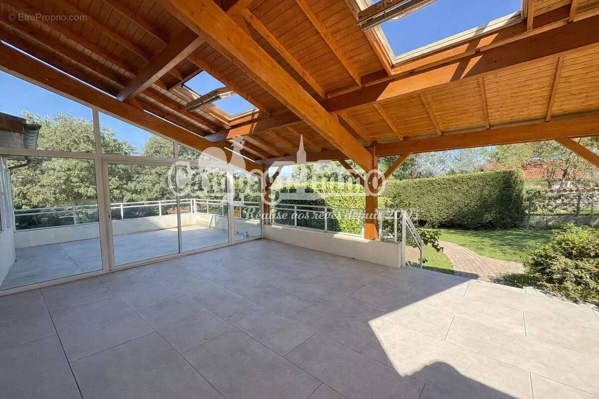 Maison à PONTCHARRA-SUR-TURDINE