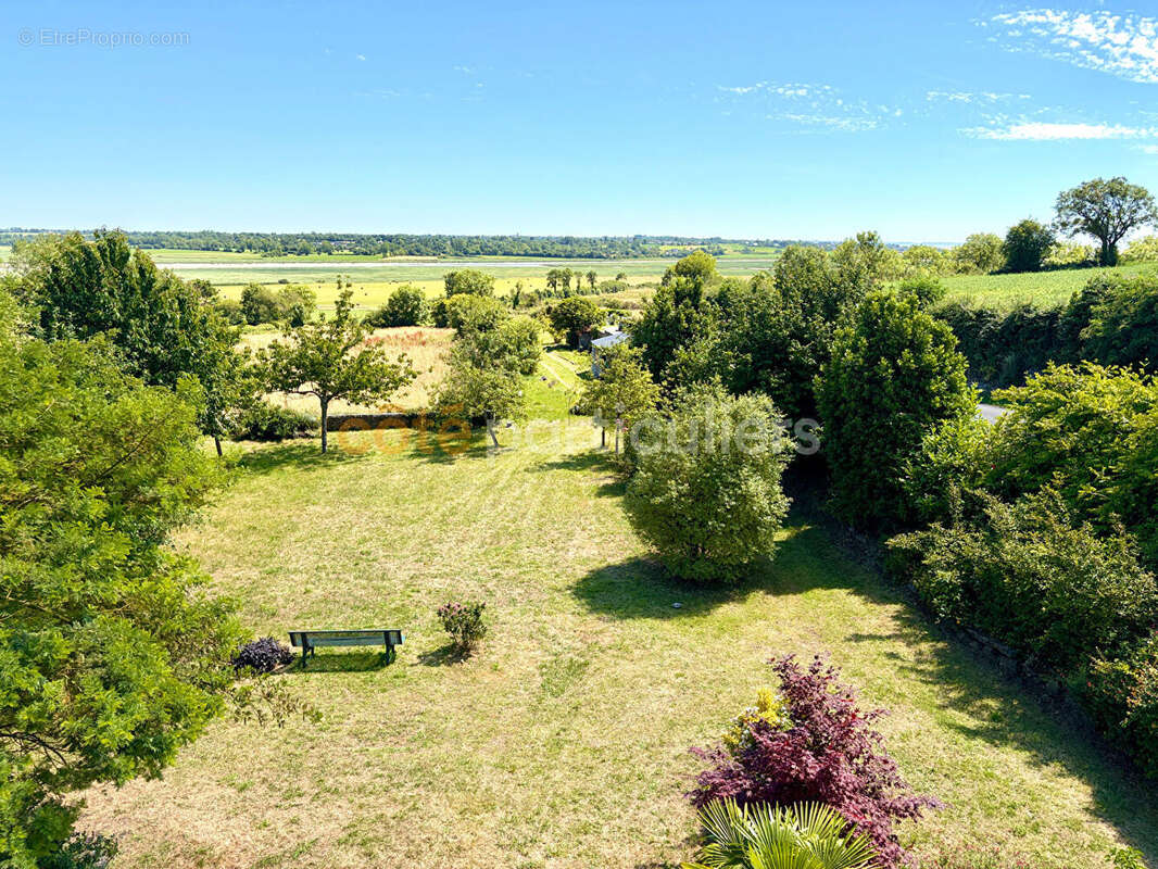 Propriété de caractère avec vue sur la Baie de Sienne - Tourville-sur-Sienne - photo 2